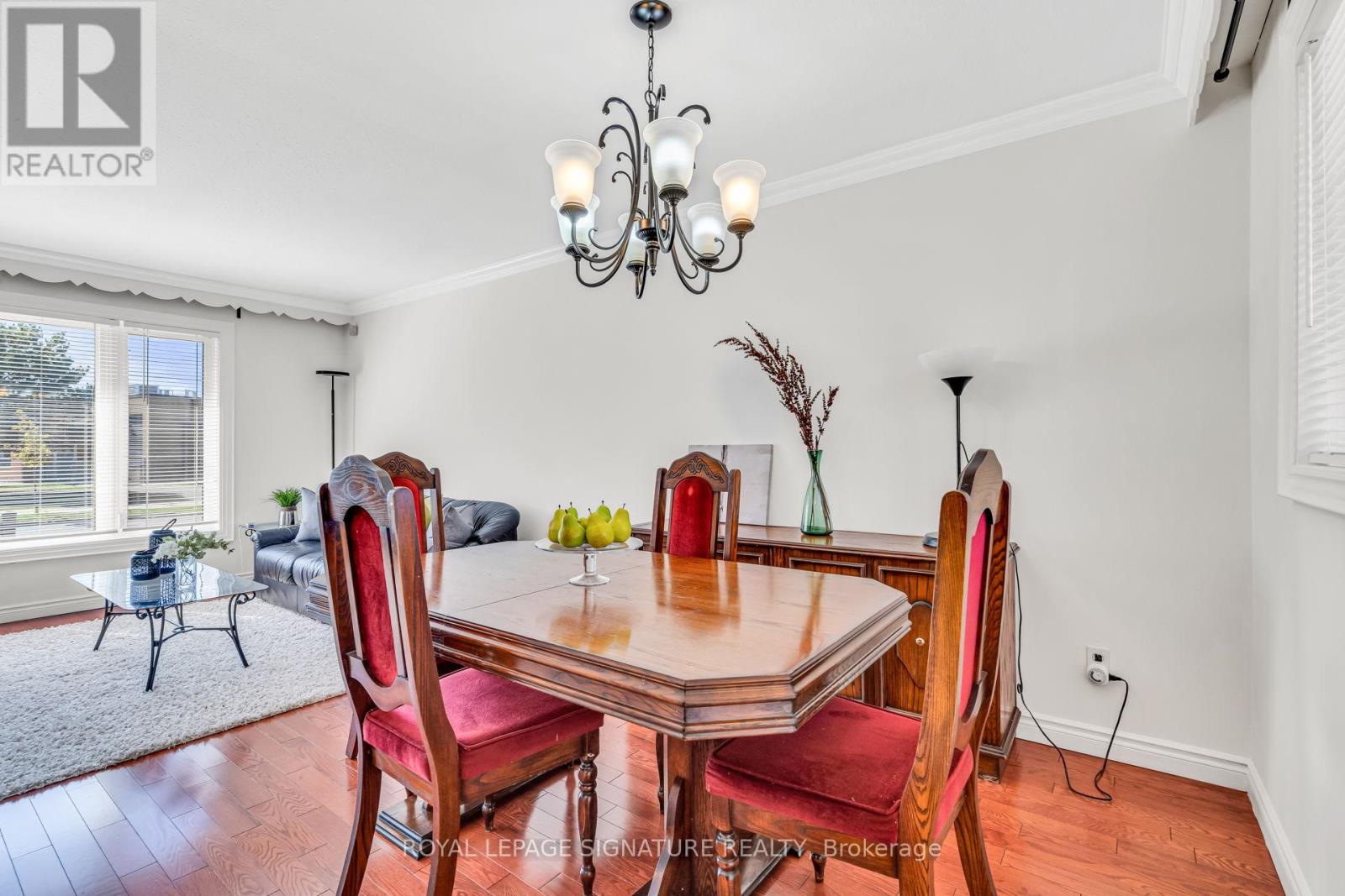 68 Mount Olive Drive, Toronto, Ontario  M9V 2C8 - Photo 7 - W12481676
