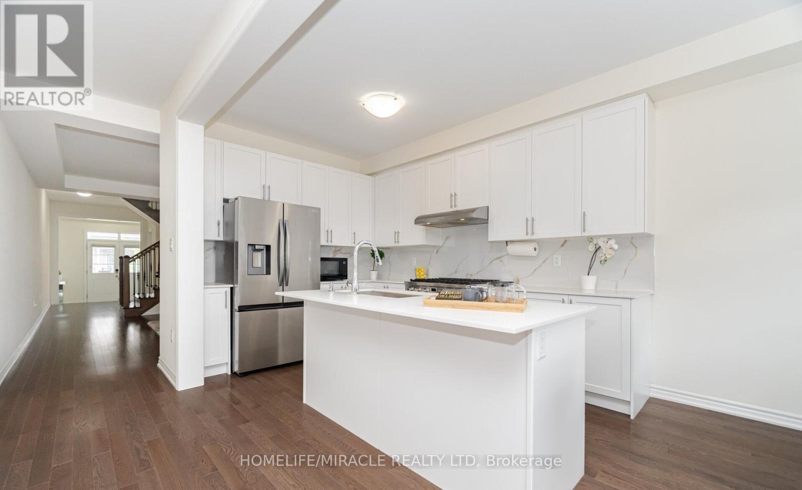 7 Aldenham Street, Brampton, Ontario  L6X 5S2 - Photo 10 - W12481677