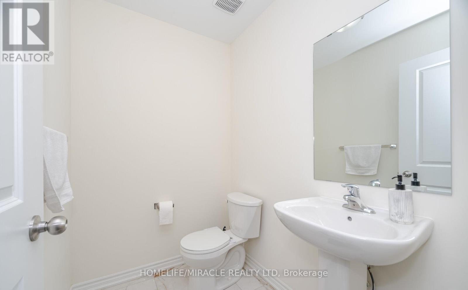7 Aldenham Street, Brampton, Ontario  L6X 5S2 - Photo 16 - W12481677