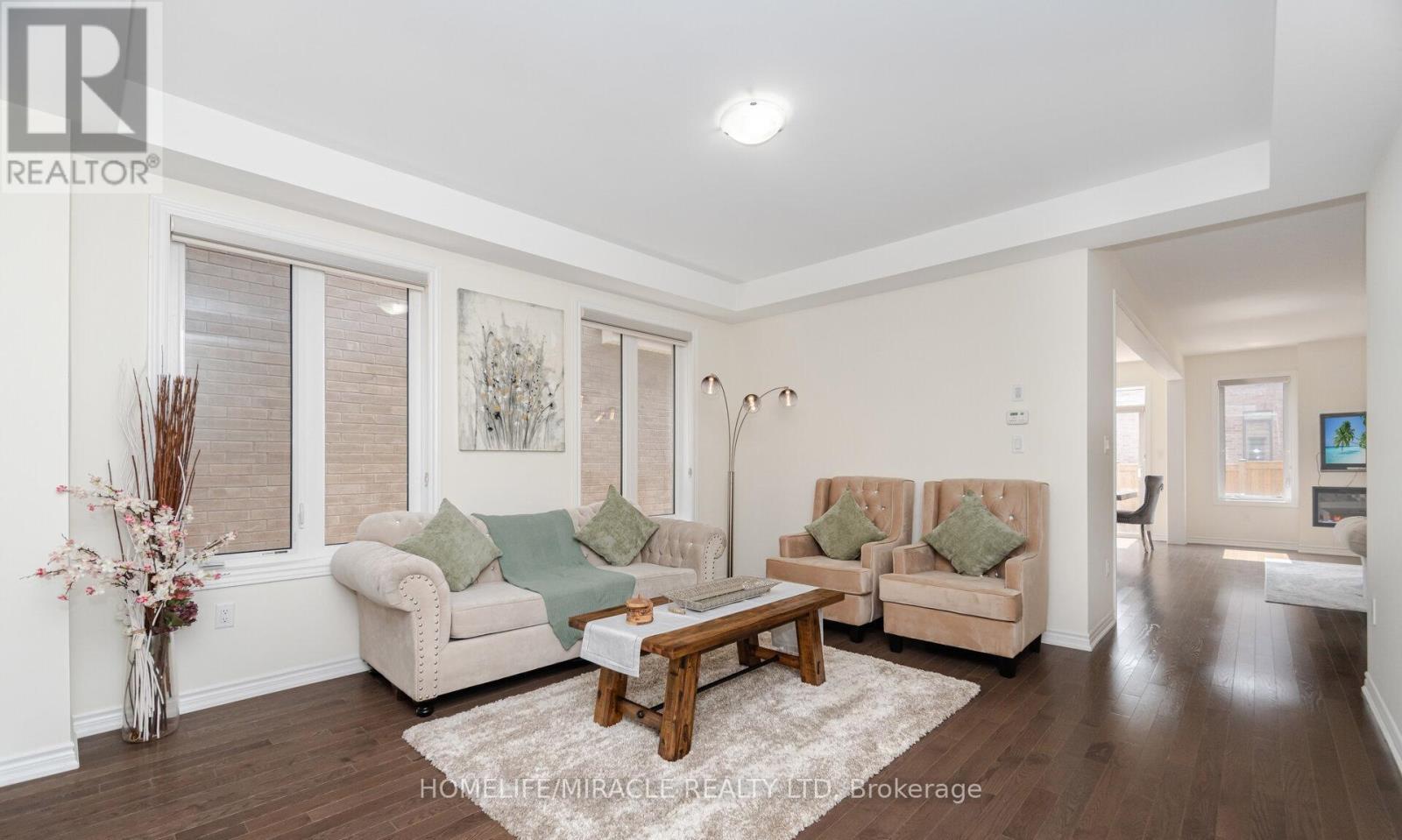 7 Aldenham Street, Brampton, Ontario  L6X 5S2 - Photo 5 - W12481677