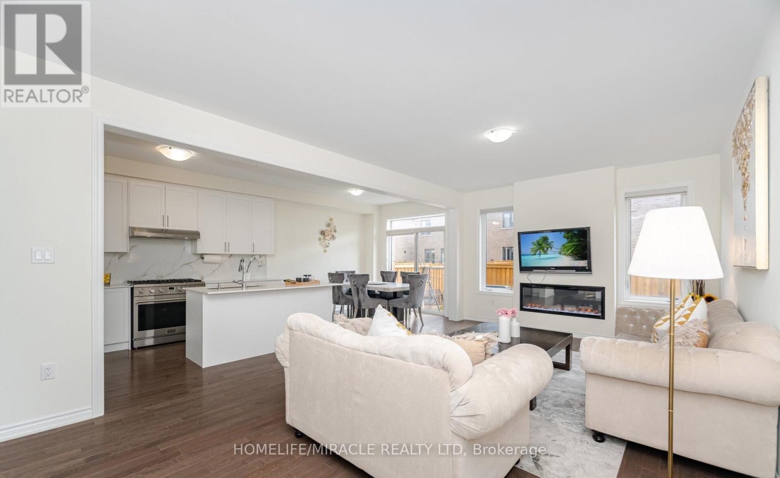 7 Aldenham Street, Brampton, Ontario  L6X 5S2 - Photo 8 - W12481677
