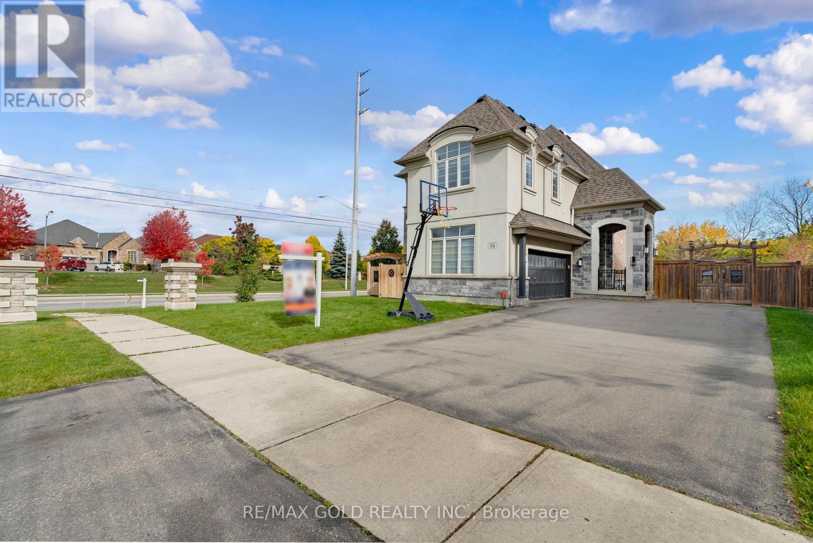 34 RHAPSODY CRESCENT, Brampton, Ontario