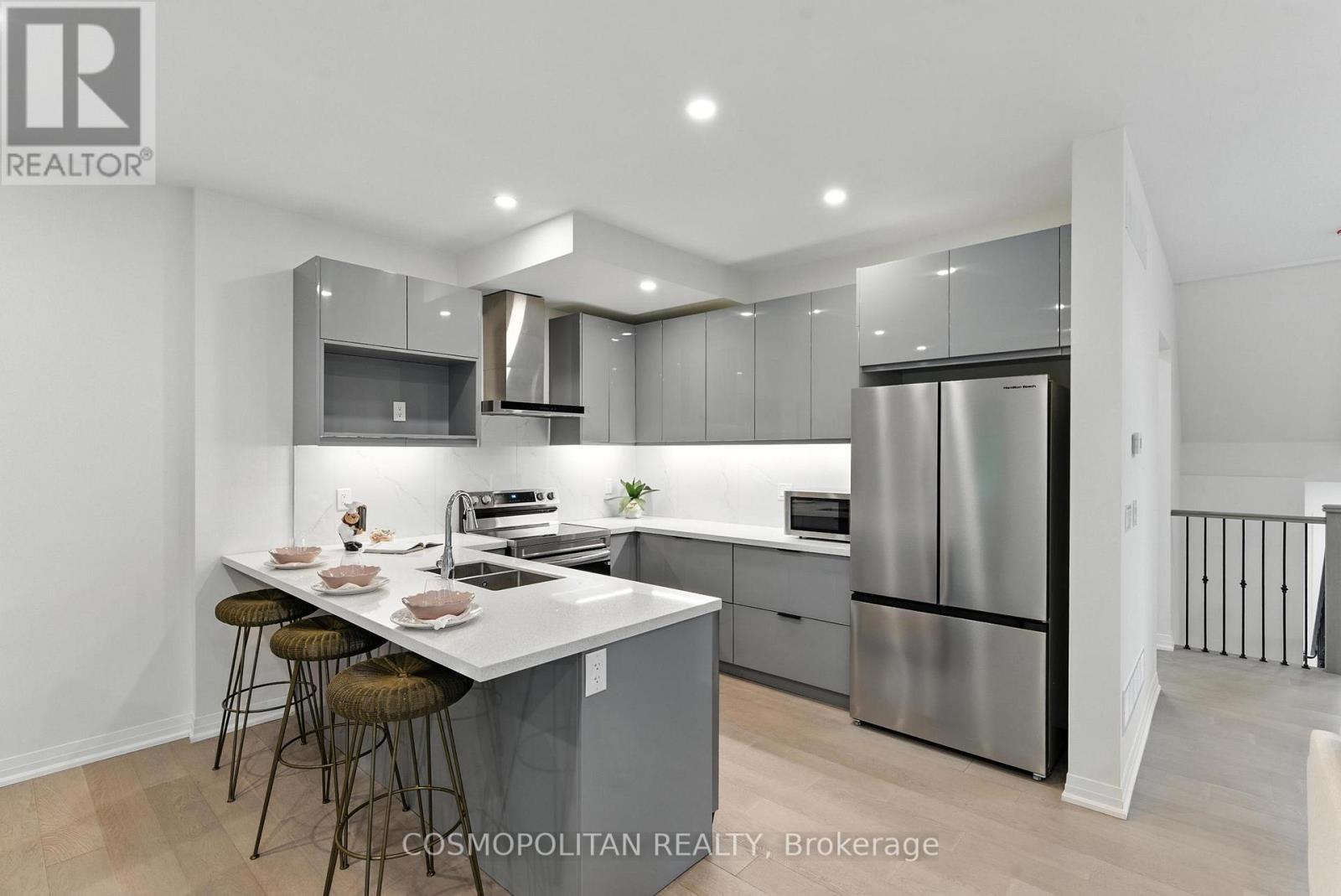 71 B Bradley Street, St. Catharines, Ontario  L2T 1R5 - Photo 11 - X12481703