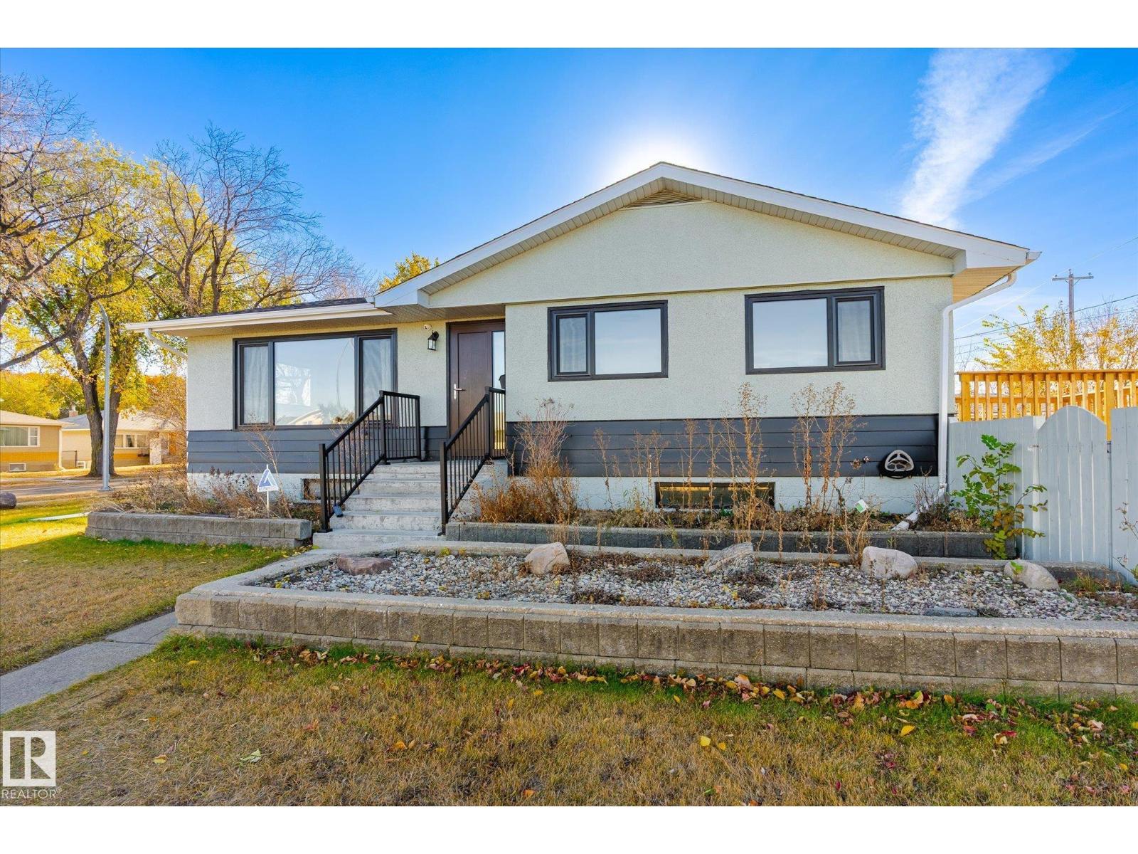 12240 53 St Nw, Edmonton, Alberta  T5W 3M2 - Photo 1 - E4463477