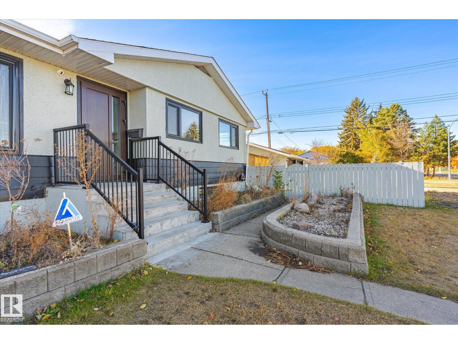 12240 53 St Nw, Edmonton, Alberta  T5W 3M2 - Photo 2 - E4463477