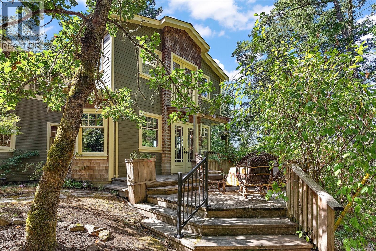 800 Bardsey Lane, Central Saanich, British Columbia