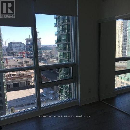 1808 - 18 Harbour Street, Toronto, Ontario  M5J 2Z6 - Photo 2 - C12481701