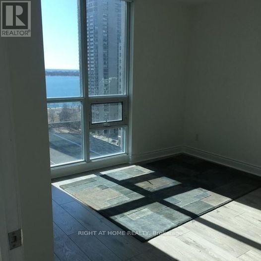 1808 - 18 Harbour Street, Toronto, Ontario  M5J 2Z6 - Photo 4 - C12481701