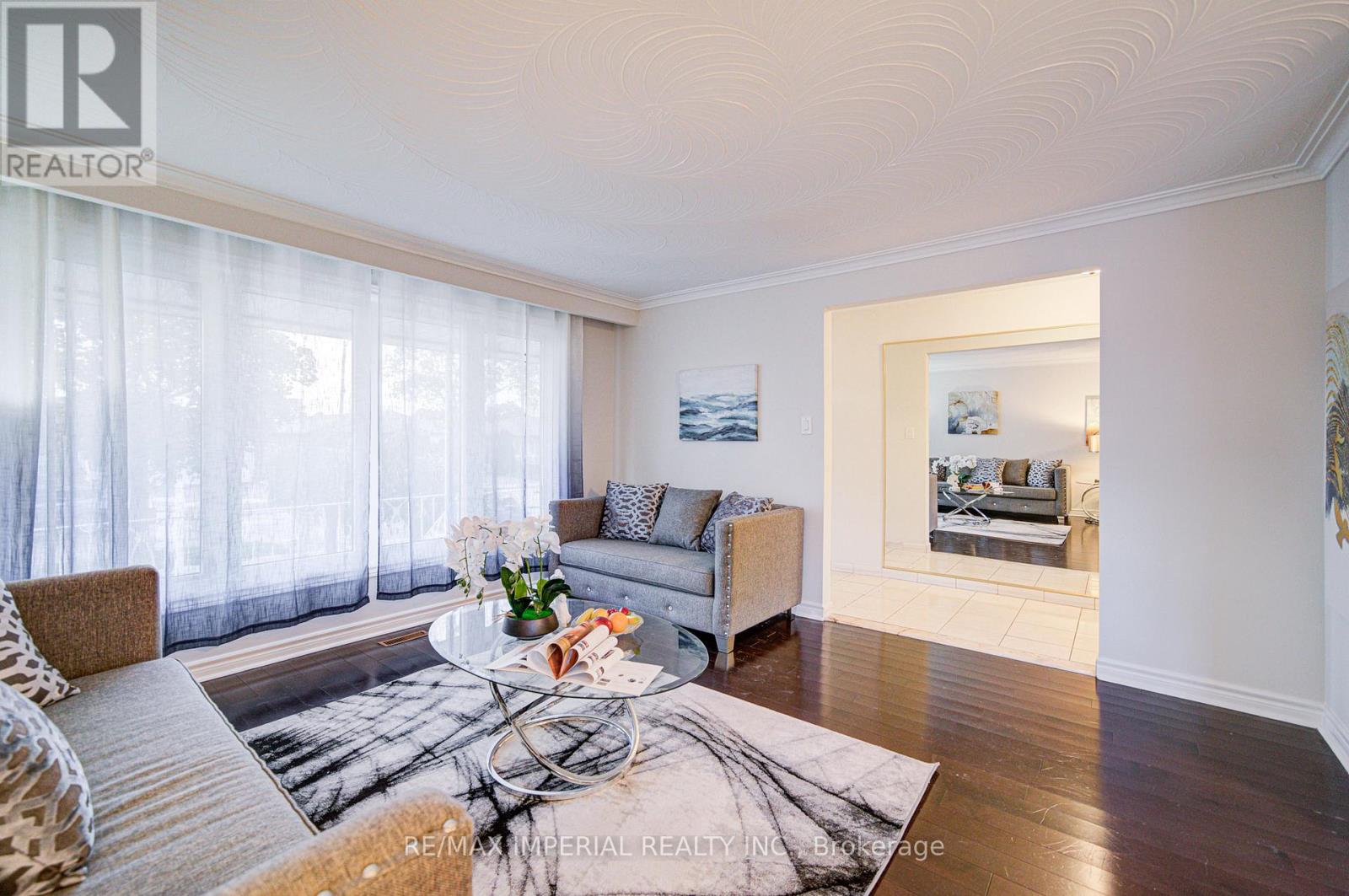 28 Bowhill Crescent, Toronto, Ontario  M2J 3S2 - Photo 10 - C12475868