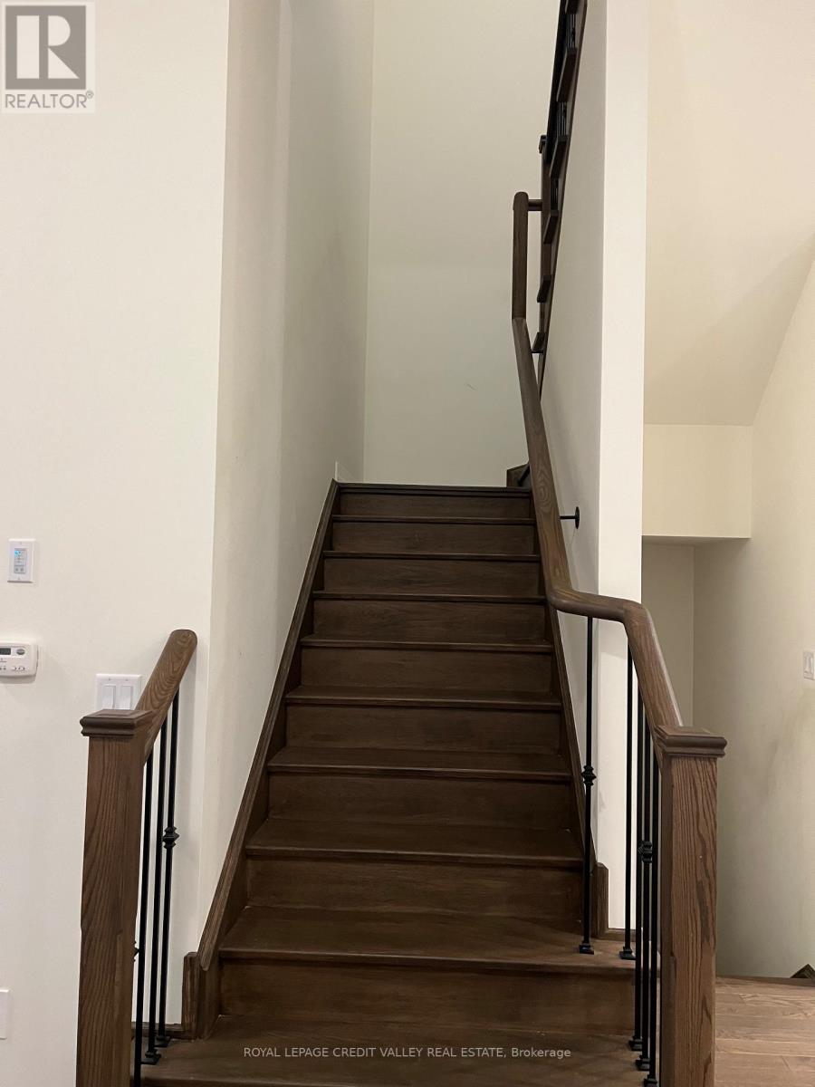 2103 Hallandale Street, Oshawa, Ontario  L1H 8L7 - Photo 13 - E12455941