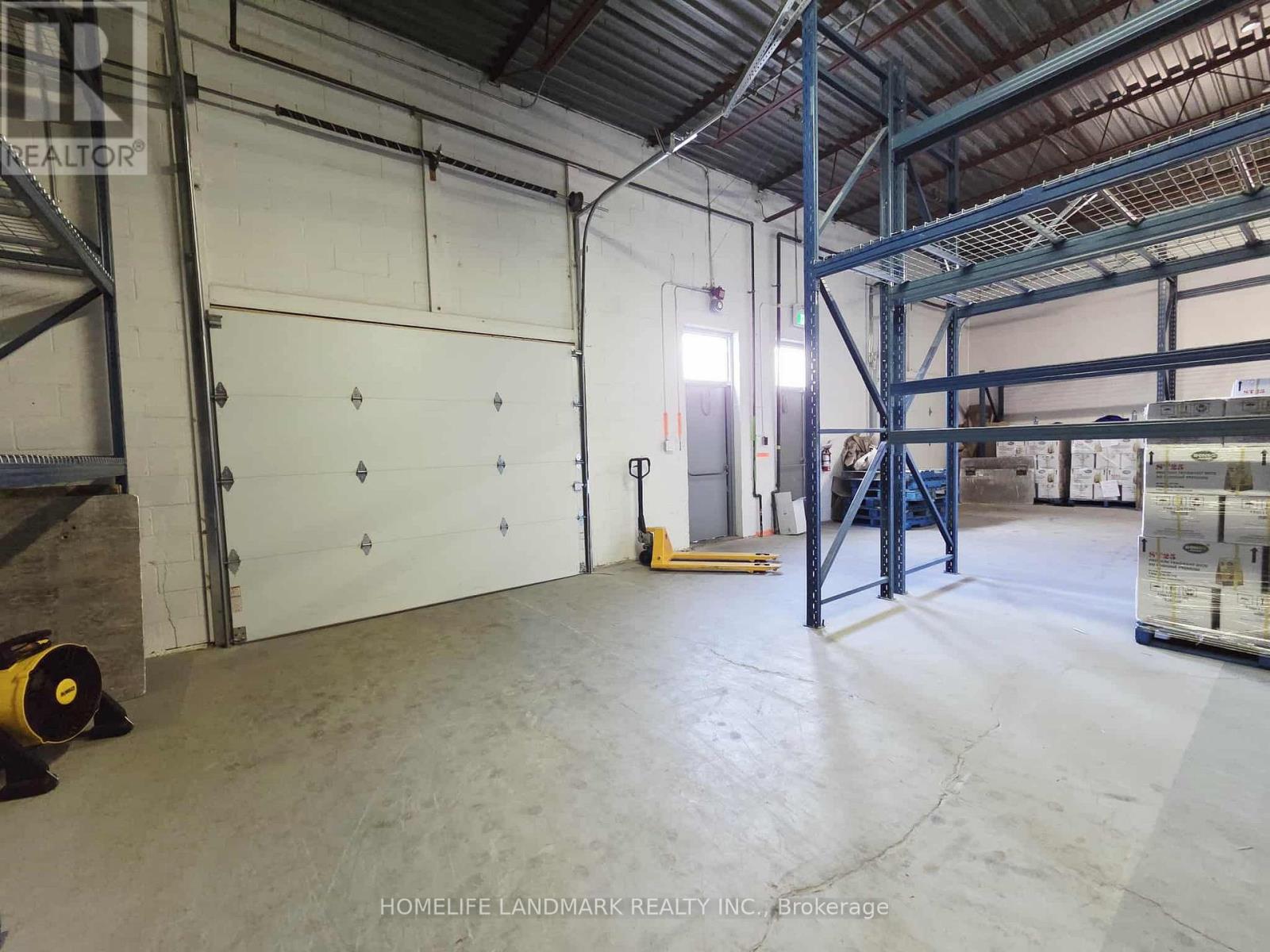 121 & 122 - 2465 Cawthra Road, Mississauga, Ontario  L5A 3P2 - Photo 14 - W12437091