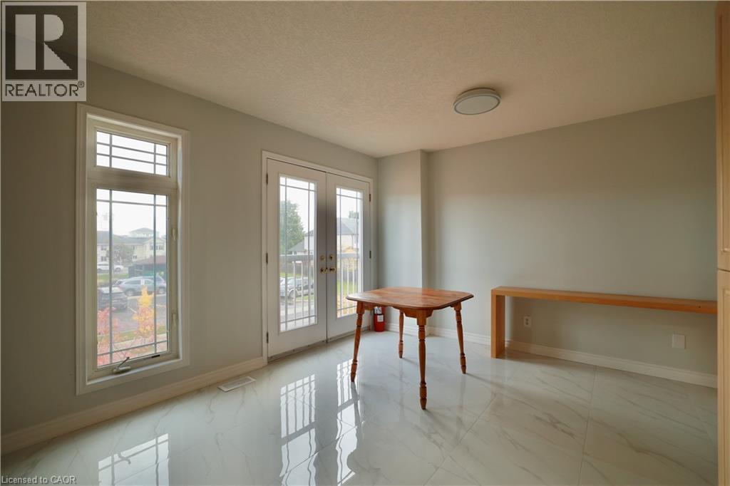 619 Wild Ginger Avenue Unit# A3 Upunit, Waterloo, Ontario  N2V 2X1 - Photo 11 - 40782142