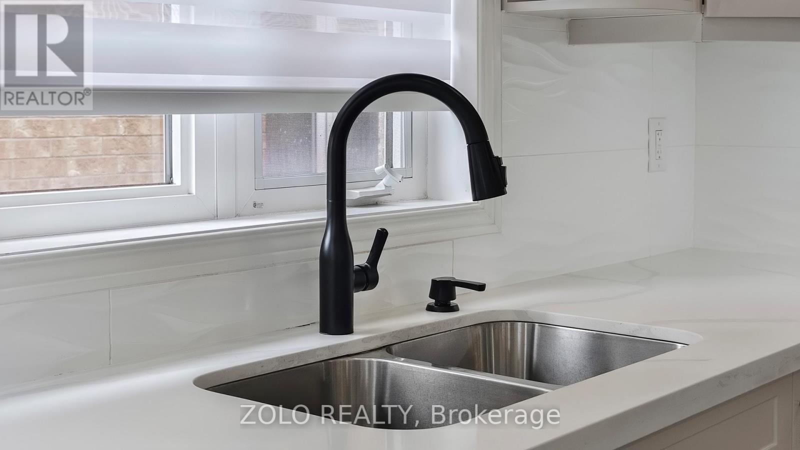 21 River Heights Drive, Brampton, Ontario  L6P 2M9 - Photo 17 - W12481722