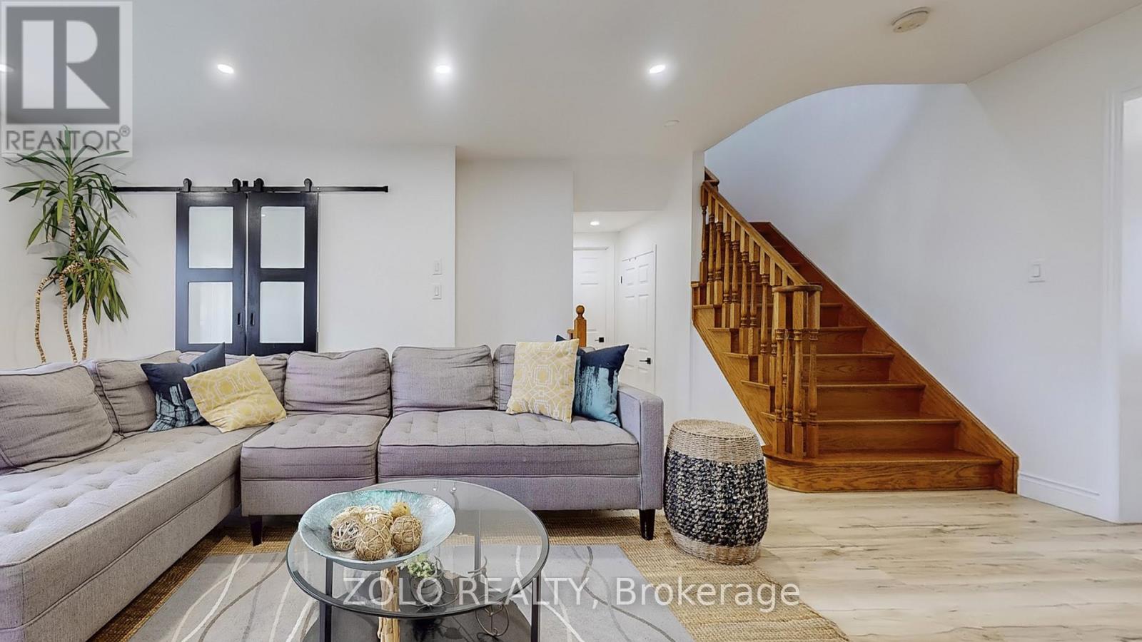 21 River Heights Drive, Brampton, Ontario  L6P 2M9 - Photo 6 - W12481722