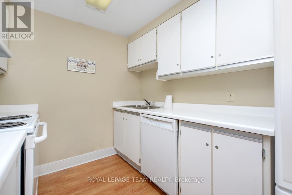 411 - 2871 Richmond Road, Ottawa, Ontario  K2B 8M5 - Photo 38 - X12481725