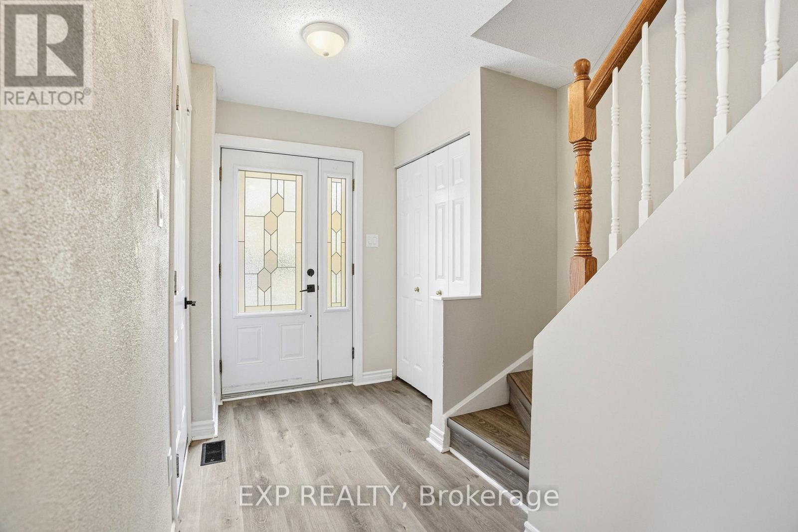 51 Raftus Square, Ottawa, Ontario  K2J 2K9 - Photo 2 - X12481748