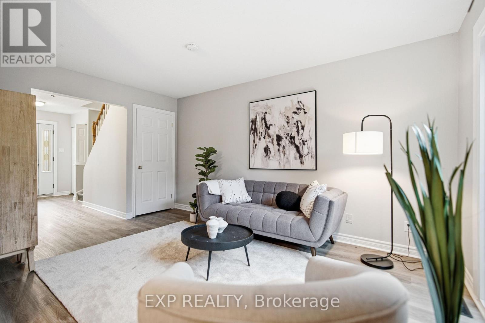 51 Raftus Square, Ottawa, Ontario  K2J 2K9 - Photo 6 - X12481748