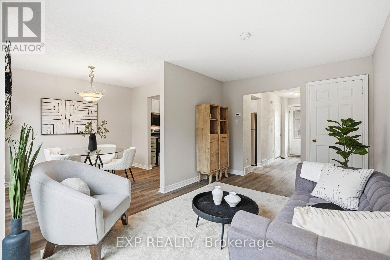 51 Raftus Square, Ottawa, Ontario  K2J 2K9 - Photo 7 - X12481748