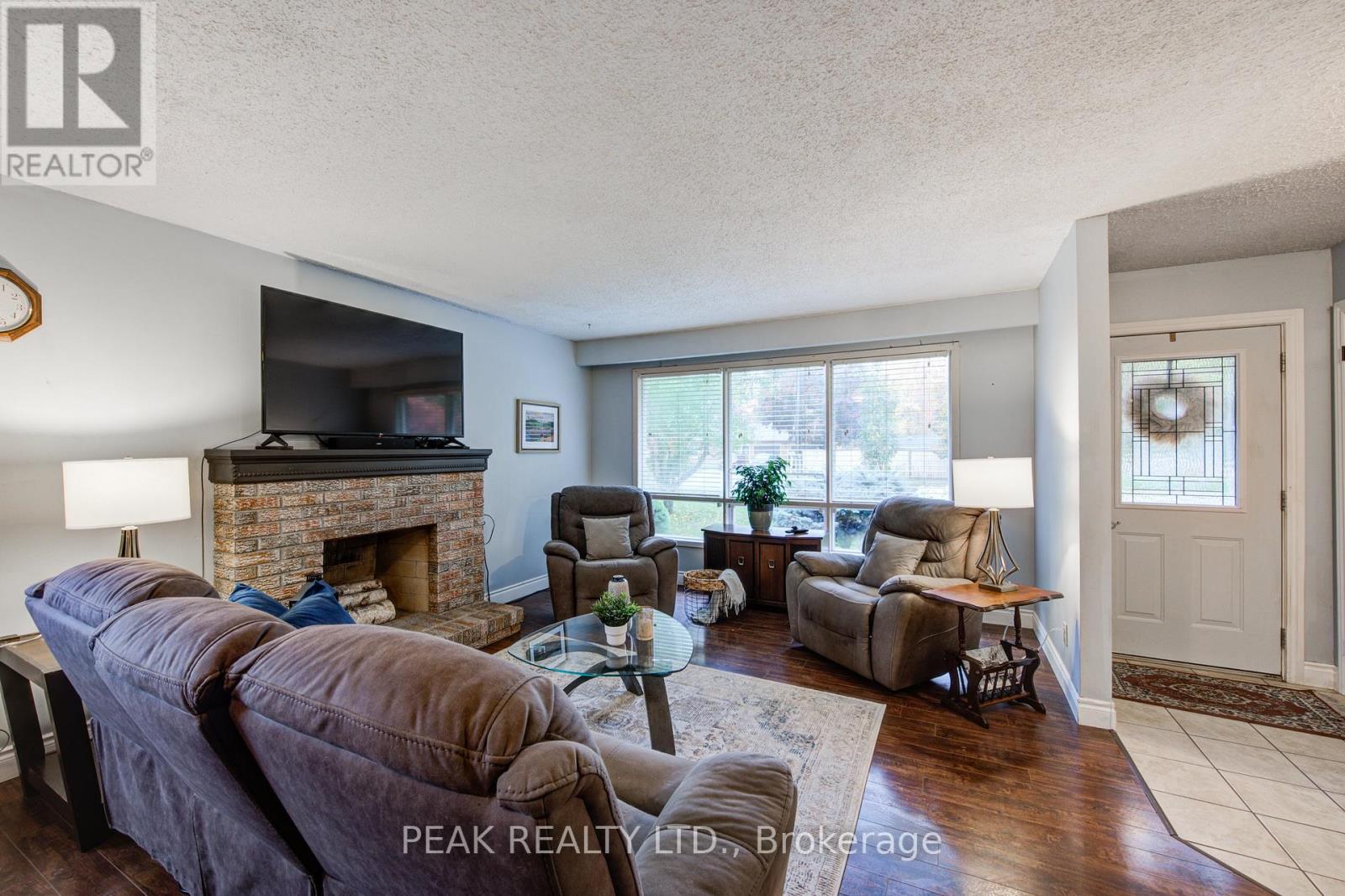 10 Victoria Street, East Zorra-Tavistock, Ontario  N0B 2R0 - Photo 15 - X12481471