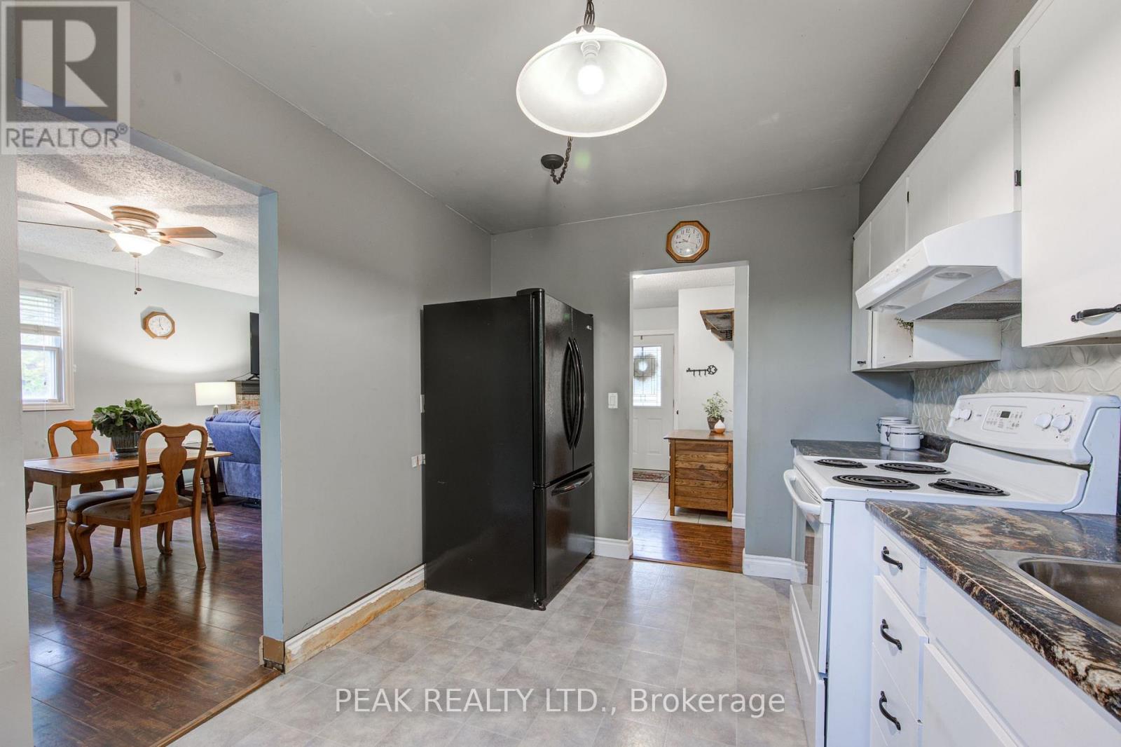 10 Victoria Street, East Zorra-Tavistock, Ontario  N0B 2R0 - Photo 20 - X12481471
