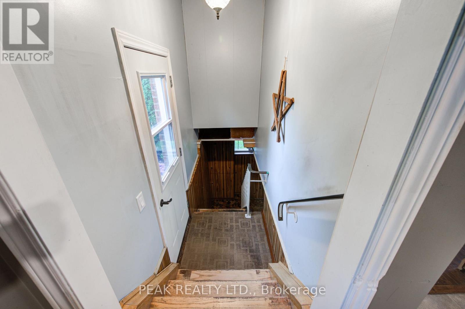 10 Victoria Street, East Zorra-Tavistock, Ontario  N0B 2R0 - Photo 22 - X12481471