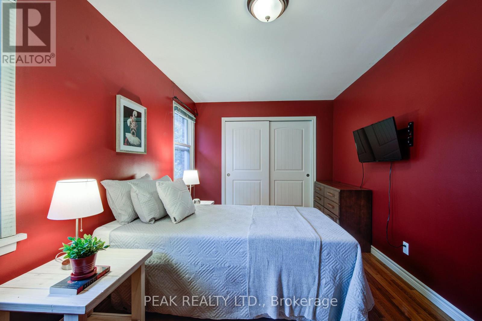 10 Victoria Street, East Zorra-Tavistock, Ontario  N0B 2R0 - Photo 24 - X12481471