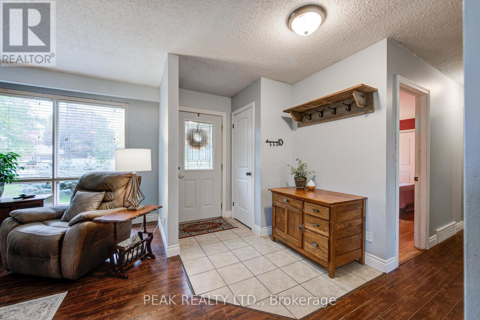 10 Victoria Street, East Zorra-Tavistock, Ontario  N0B 2R0 - Photo 36 - X12481471