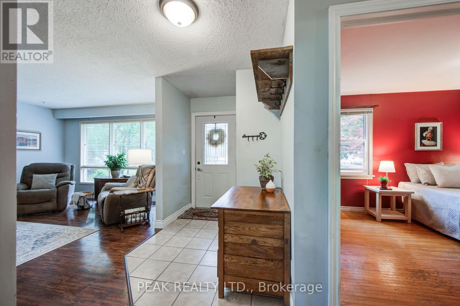 10 Victoria Street, East Zorra-Tavistock, Ontario  N0B 2R0 - Photo 37 - X12481471