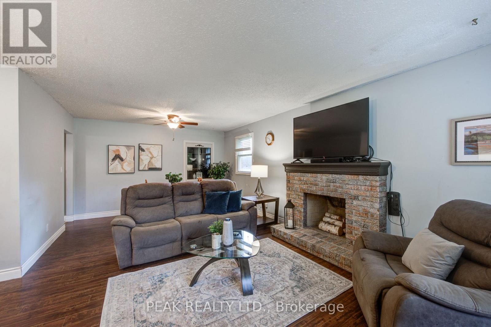 10 Victoria Street, East Zorra-Tavistock, Ontario  N0B 2R0 - Photo 42 - X12481471