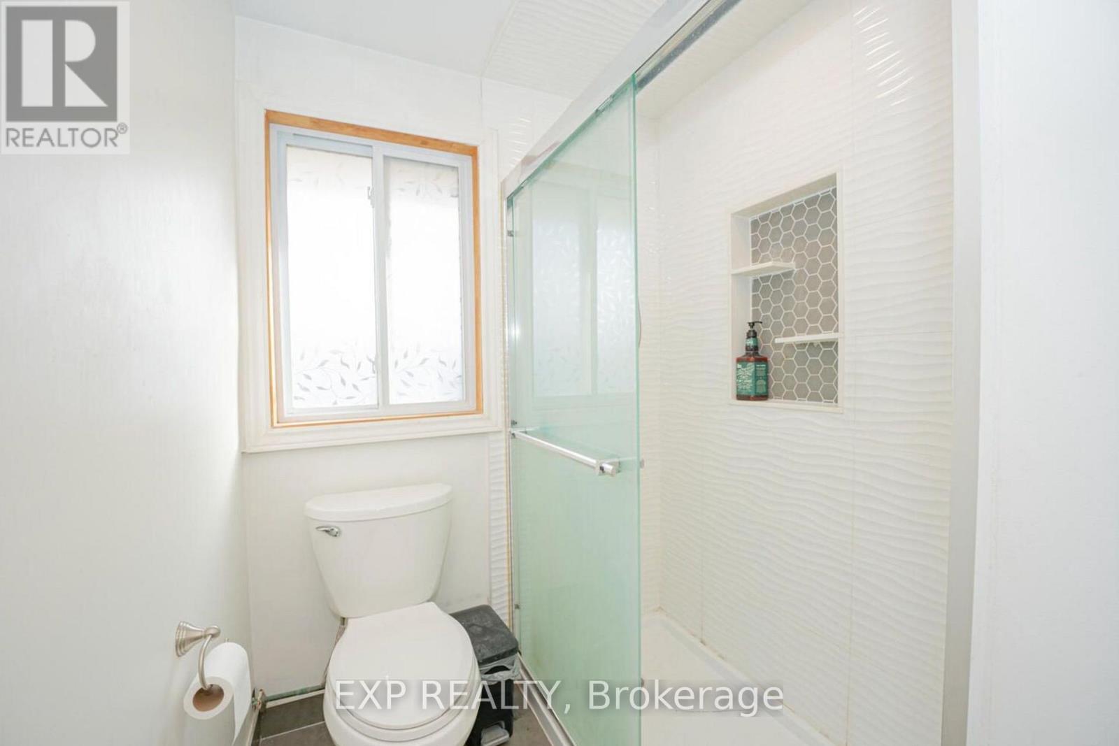 84 Wimbleton Crescent, Kitchener, Ontario  N2B 3K5 - Photo 16 - X12481711