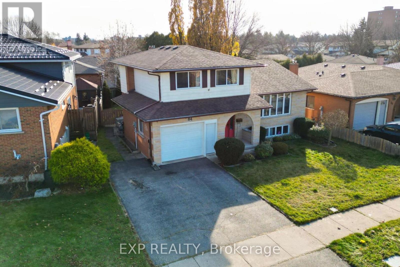 84 Wimbleton Crescent, Kitchener, Ontario  N2B 3K5 - Photo 2 - X12481711