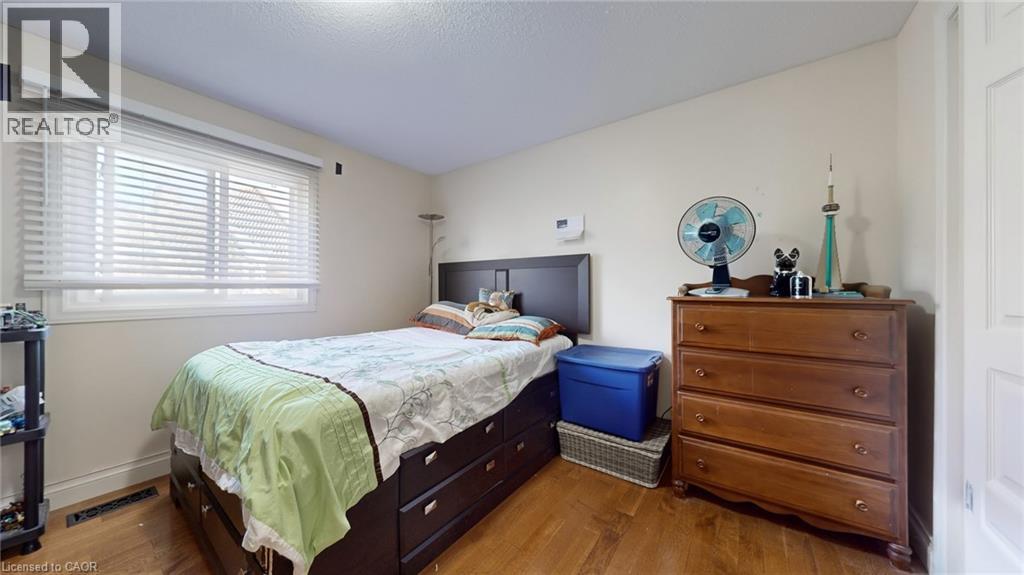 16 Mollison Court, Guelph, Ontario  N1C 1A7 - Photo 24 - 40782032