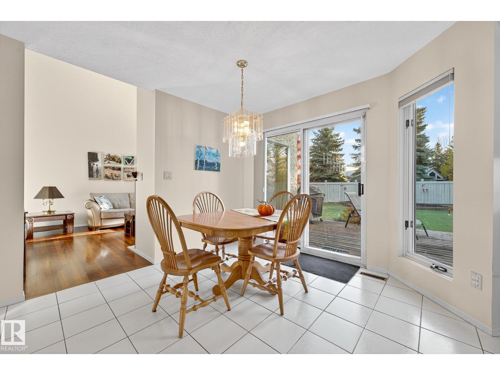819 Whiston Bay Ba Nw, Edmonton, Alberta  T6M 2H6 - Photo 9 - E4463480
