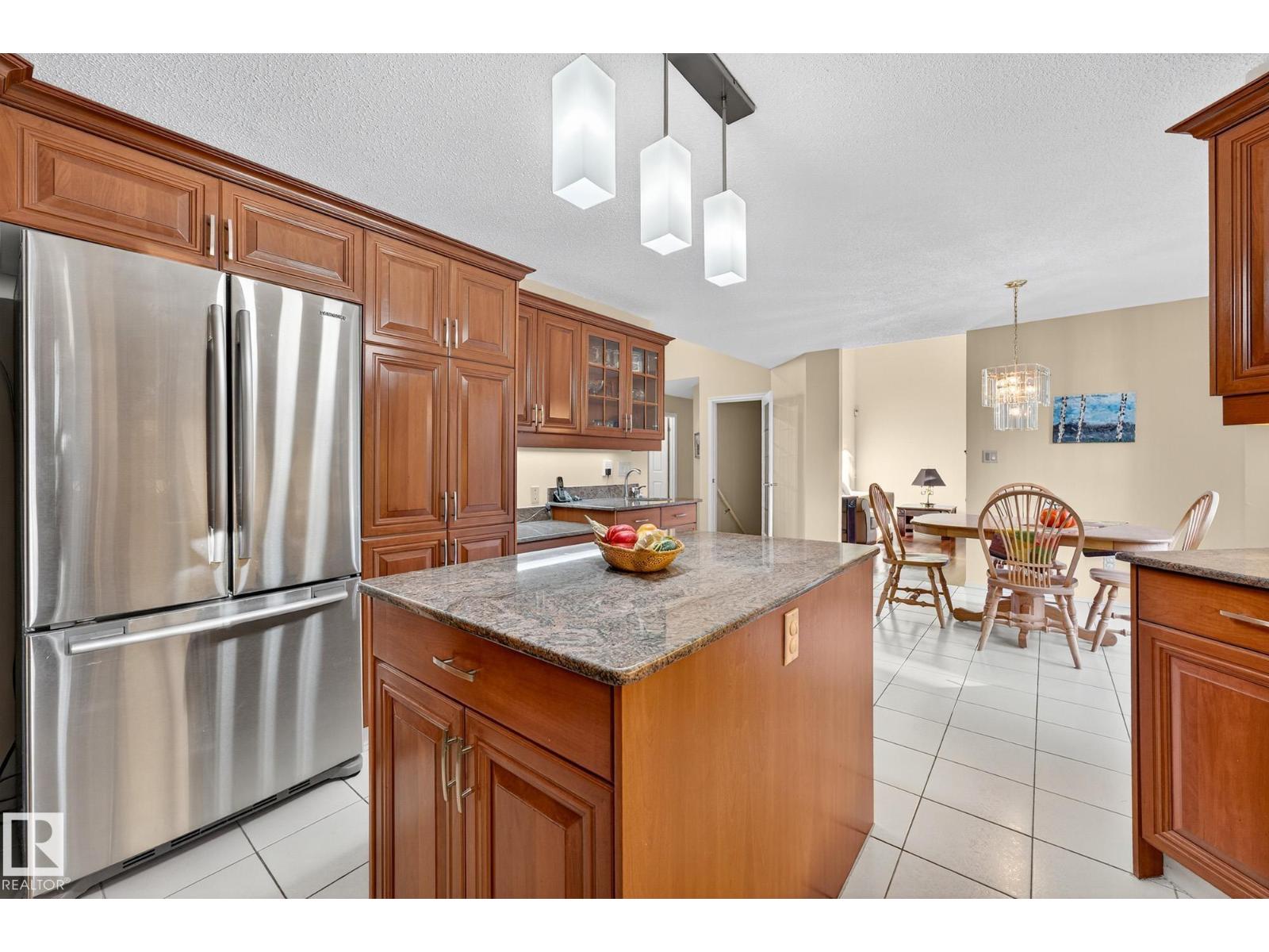 819 Whiston Bay Ba Nw, Edmonton, Alberta  T6M 2H6 - Photo 11 - E4463480