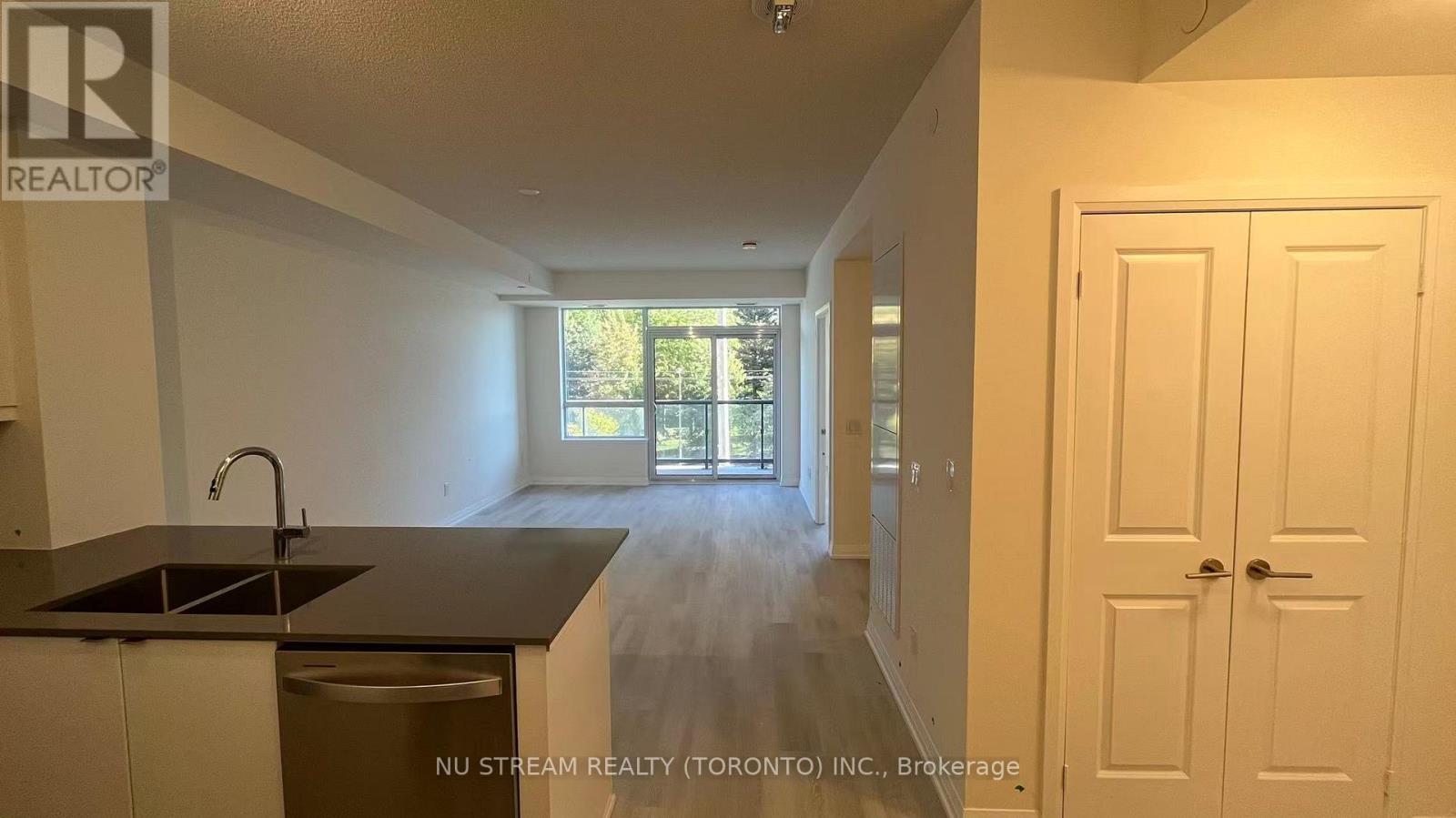 310 - 3260 Sheppard Avenue E, Toronto, Ontario  M1T 3K3 - Photo 5 - E12481752