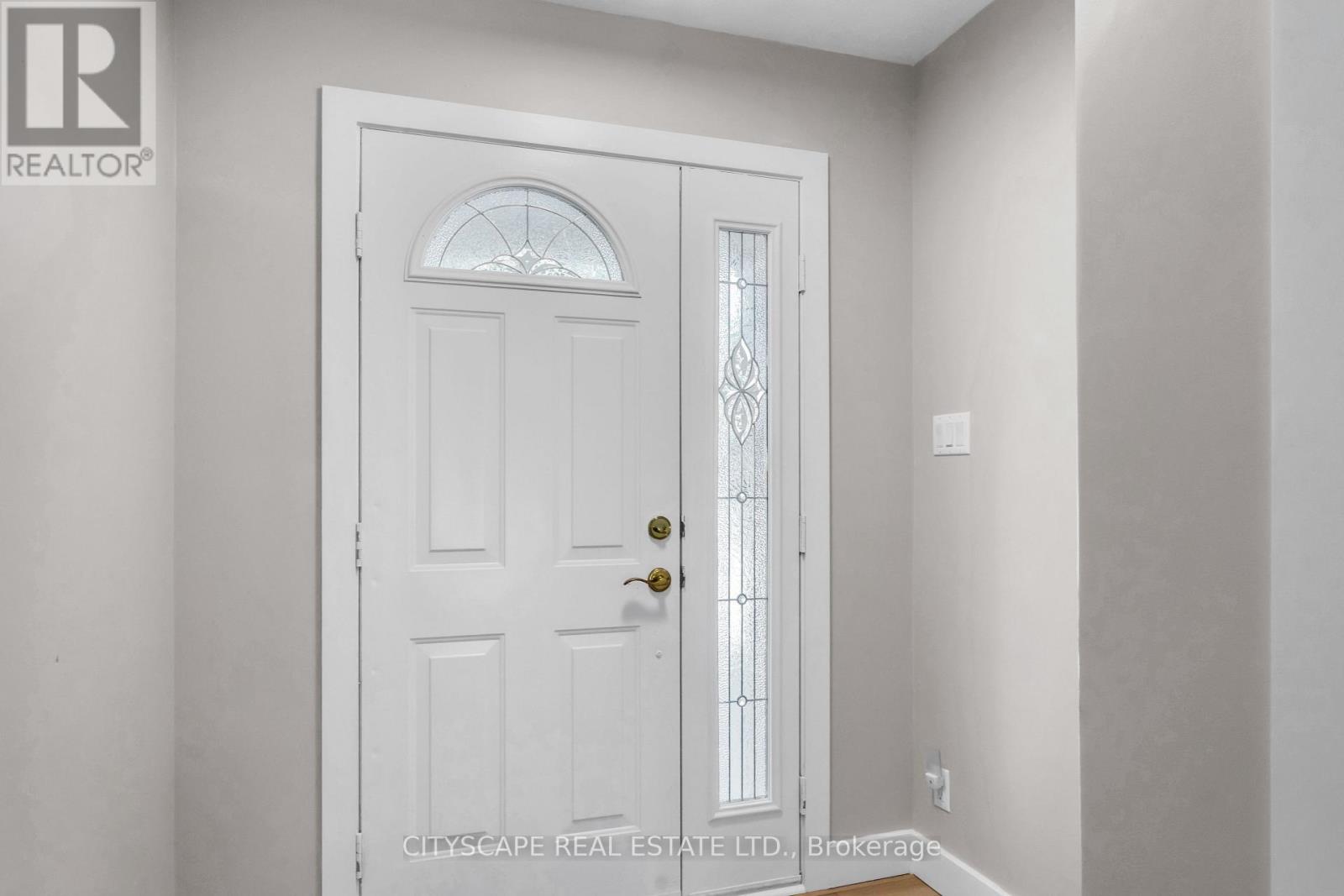3 Geneva Crescent, Brampton, Ontario  L6S 1K9 - Photo 14 - W12481573