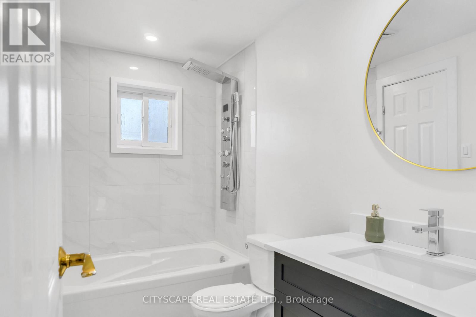 3 Geneva Crescent, Brampton, Ontario  L6S 1K9 - Photo 22 - W12481573