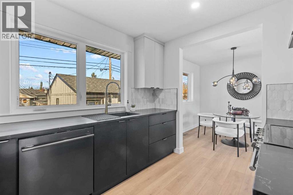 124 Gainsborough Drive Sw, Calgary, Alberta  T3E 4W9 - Photo 23 - A2266101