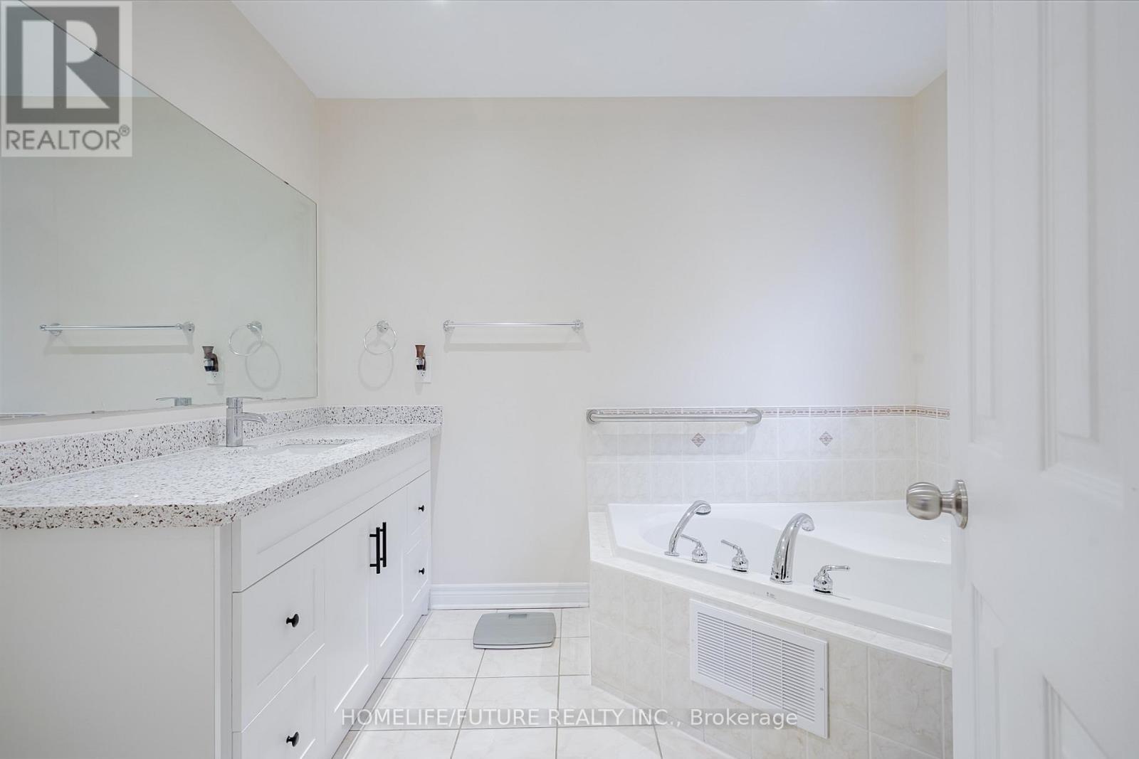 92 Jack Monkman Crescent, Markham, Ontario  L3S 0A4 - Photo 25 - N12481751