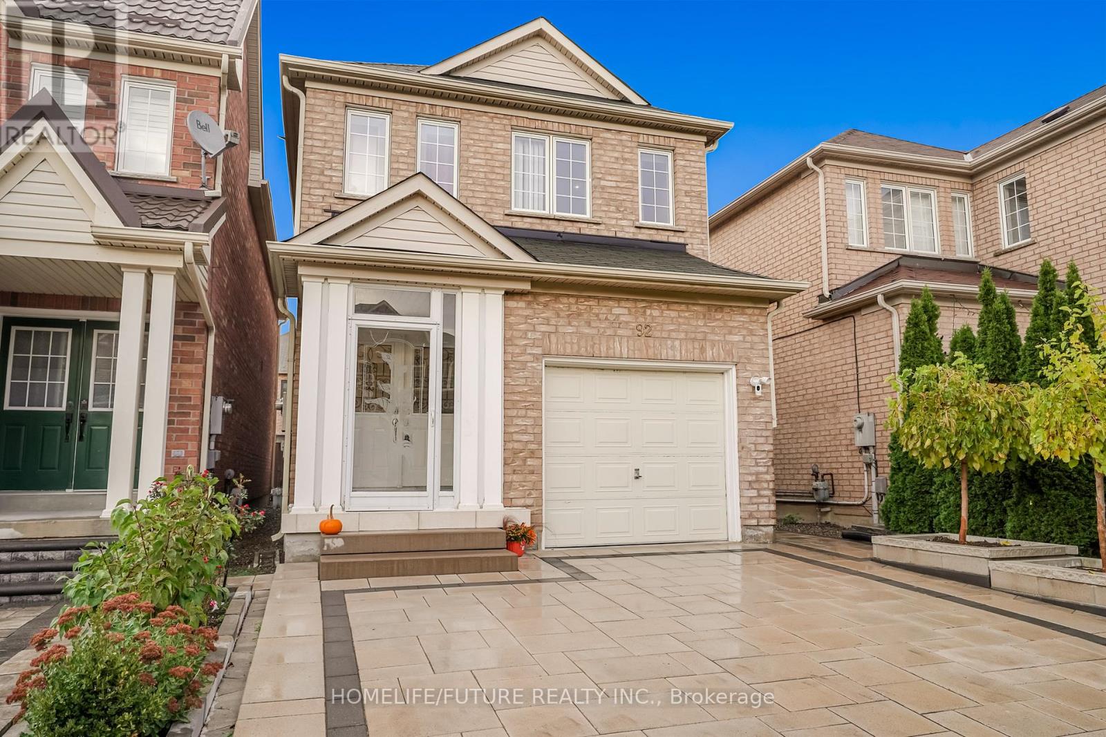 92 Jack Monkman Crescent, Markham, Ontario  L3S 0A4 - Photo 3 - N12481751