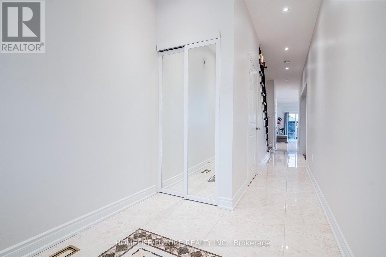 92 Jack Monkman Crescent, Markham, Ontario  L3S 0A4 - Photo 5 - N12481751