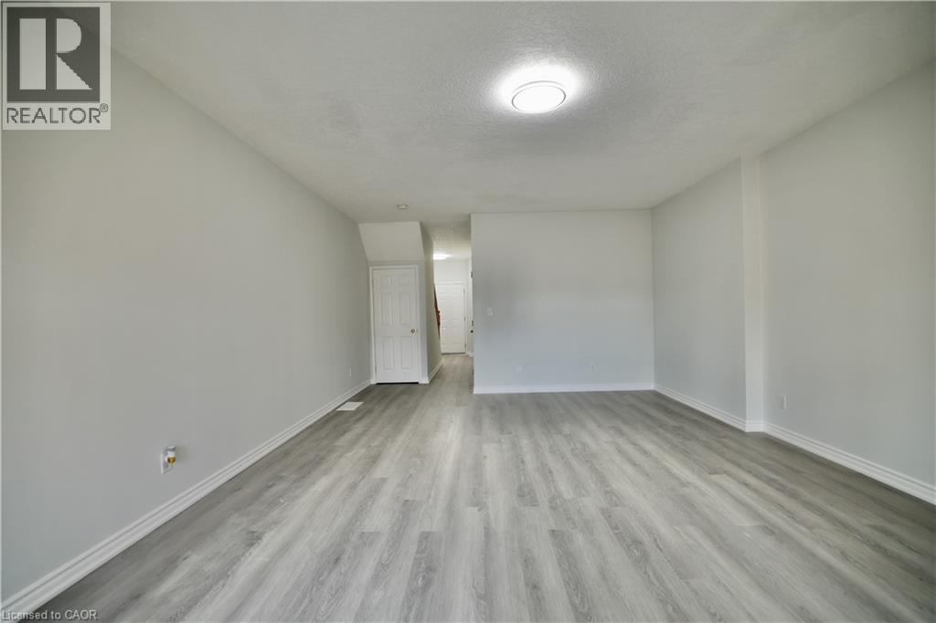 619 Wild Ginger Avenue Unit# A3 Main Floor, Waterloo, Ontario  N2V 2X1 - Photo 5 - 40782181