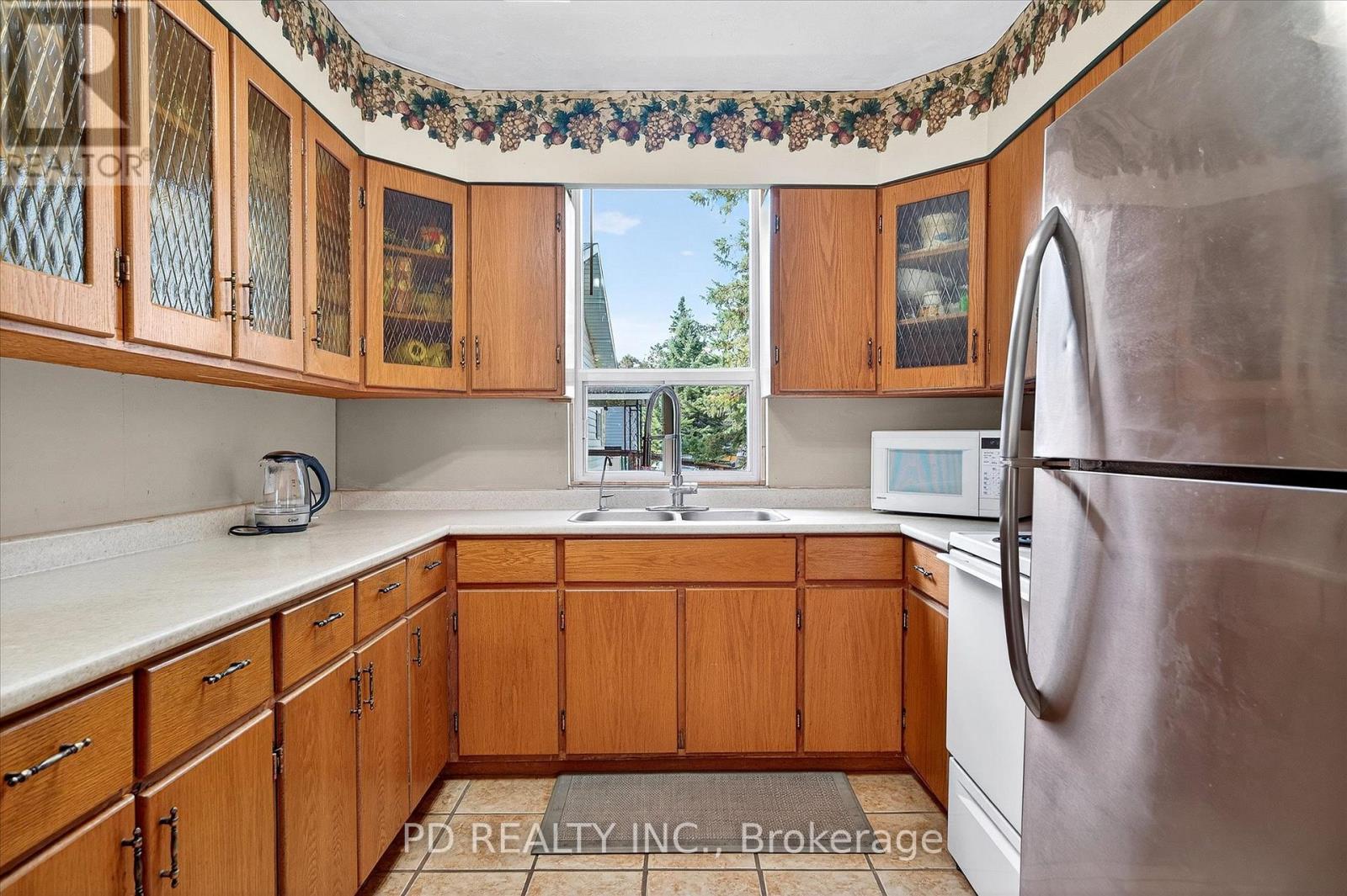 64 King Street W, Kawartha Lakes (Omemee), Ontario  K0L 2W0 - Photo 15 - X12481759