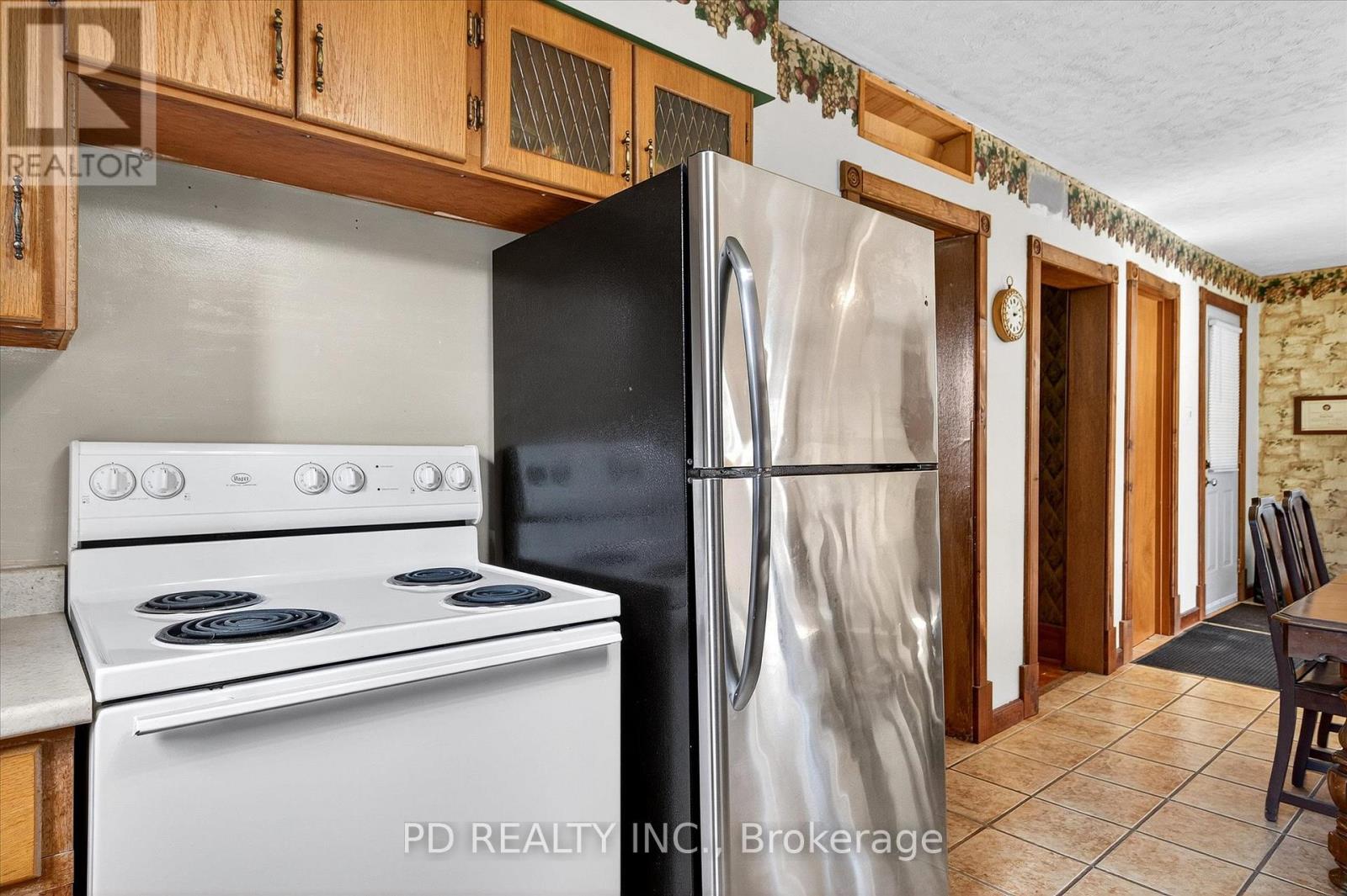 64 King Street W, Kawartha Lakes (Omemee), Ontario  K0L 2W0 - Photo 19 - X12481759