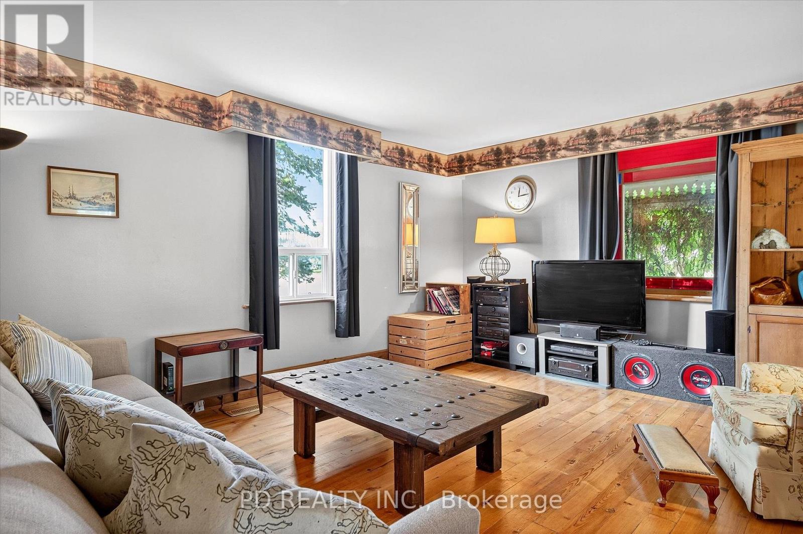 64 King Street W, Kawartha Lakes (Omemee), Ontario  K0L 2W0 - Photo 21 - X12481759