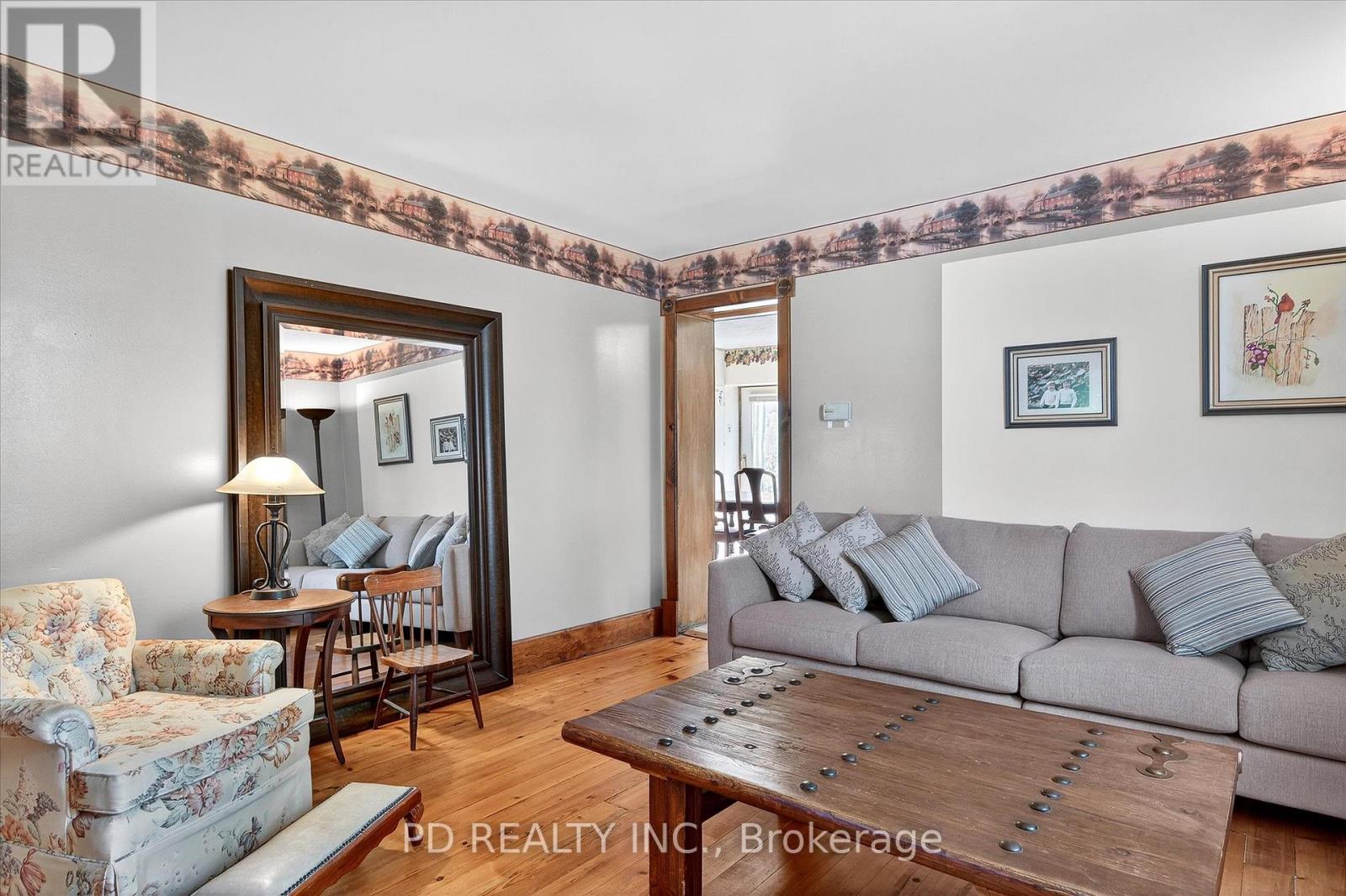 64 King Street W, Kawartha Lakes (Omemee), Ontario  K0L 2W0 - Photo 23 - X12481759