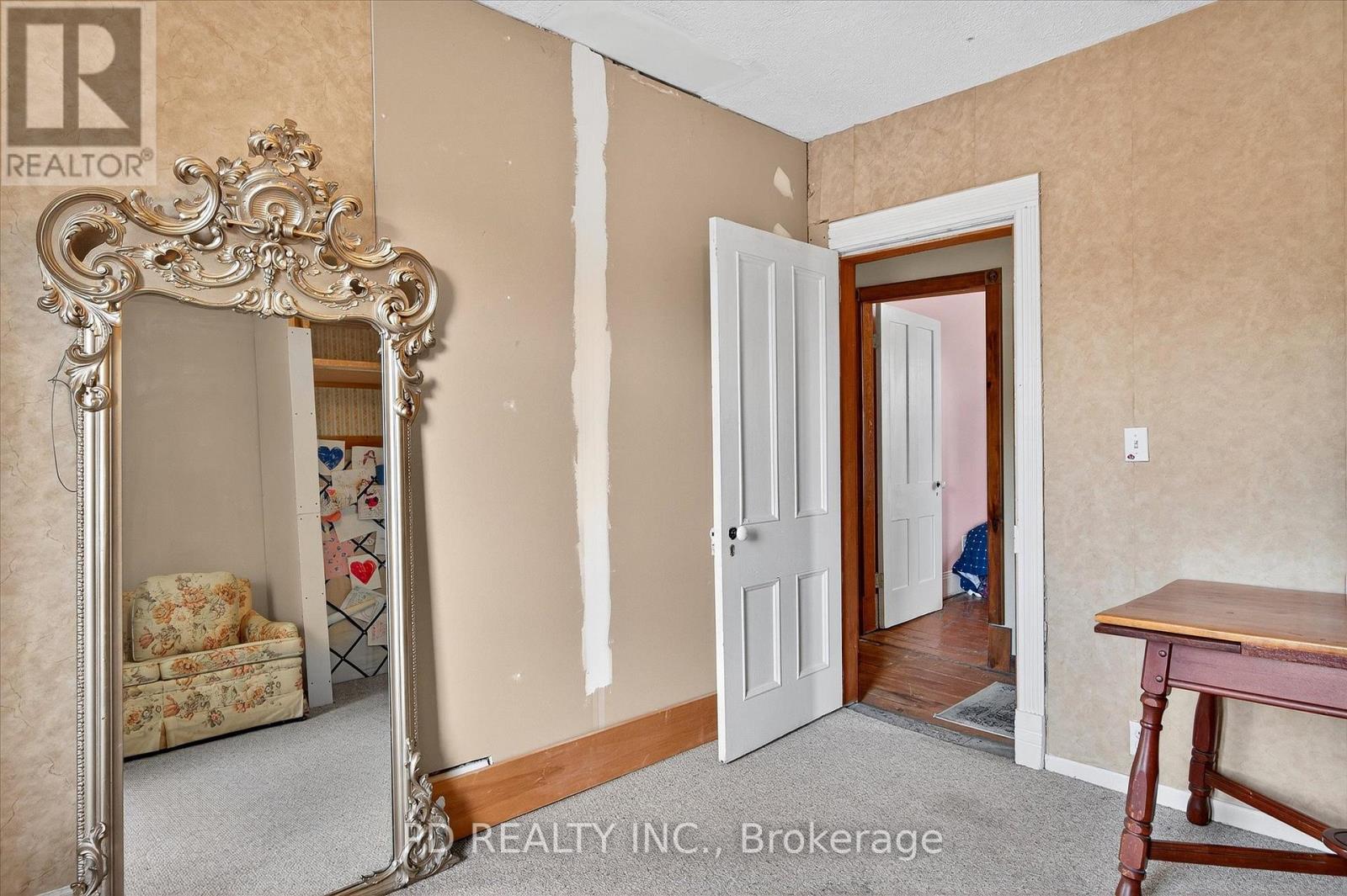 64 King Street W, Kawartha Lakes (Omemee), Ontario  K0L 2W0 - Photo 38 - X12481759