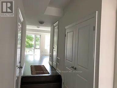 65 Pony Farm Drive, Toronto, Ontario  M9B 0B3 - Photo 5 - W12481729