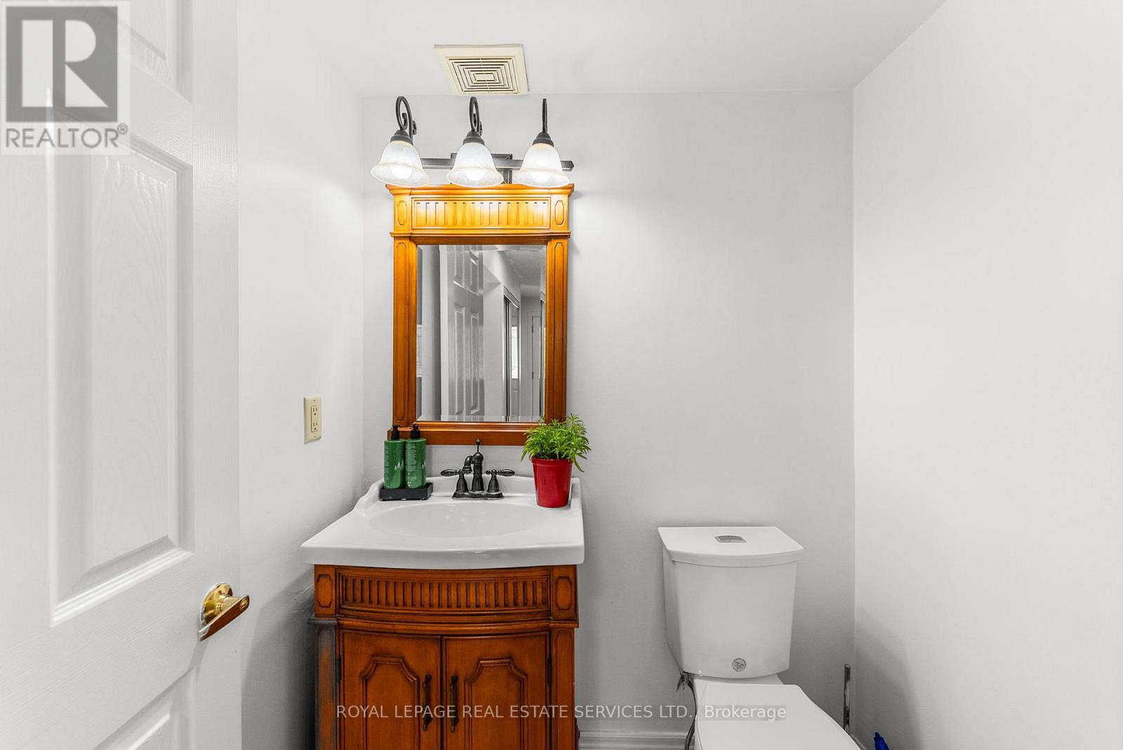 2 Mangrove Road, Brampton, Ontario  L6S 3Y1 - Photo 16 - W12481750