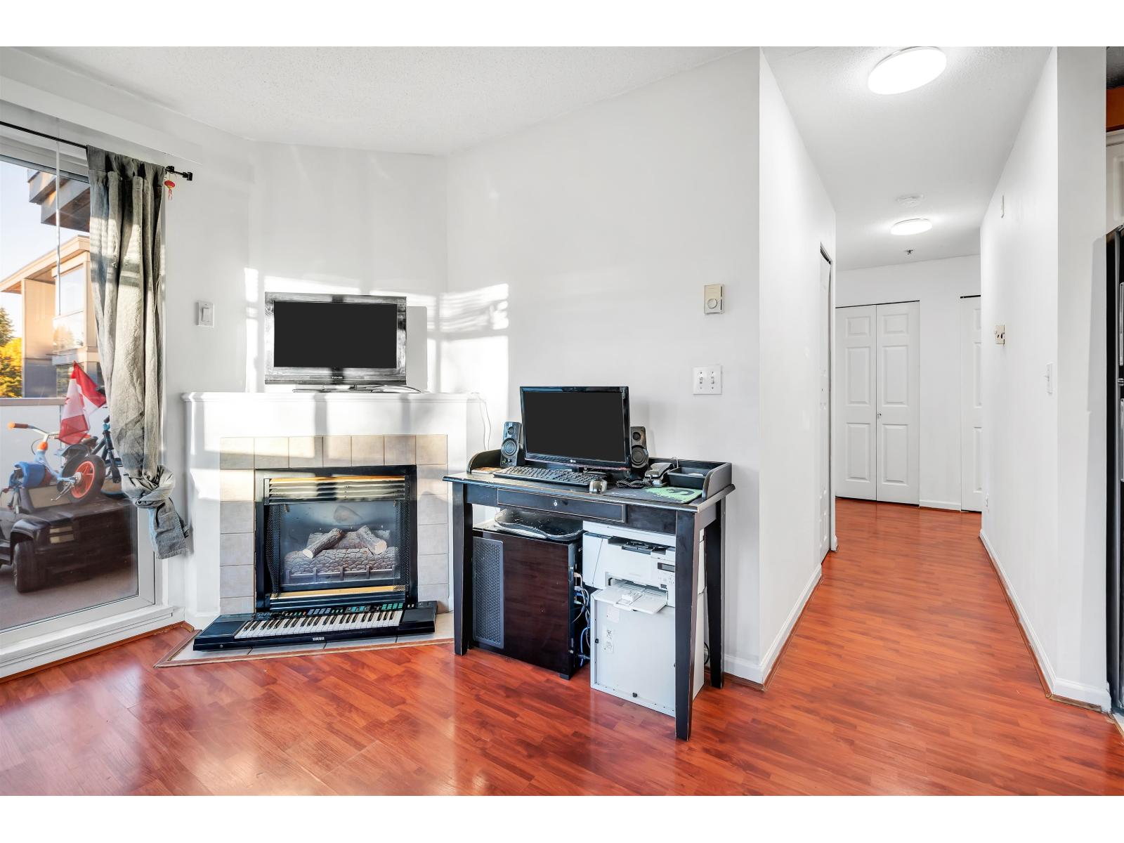 313 13780 76 Avenue, Surrey, British Columbia V3W 1E5 - Photo 3 - R3055994